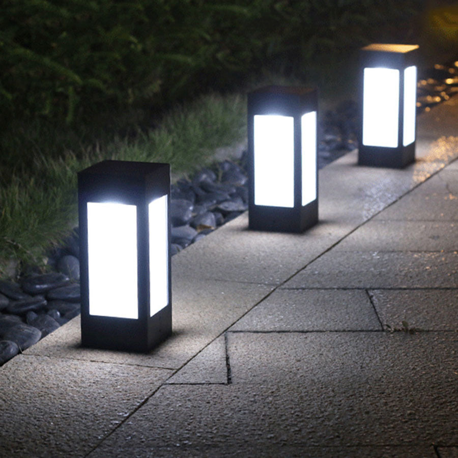 Solar garden lights, landscape lawn wall headlights, waterproof garden lights, plug-in lights